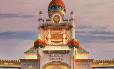 Miracle Garden And Global Village Tour